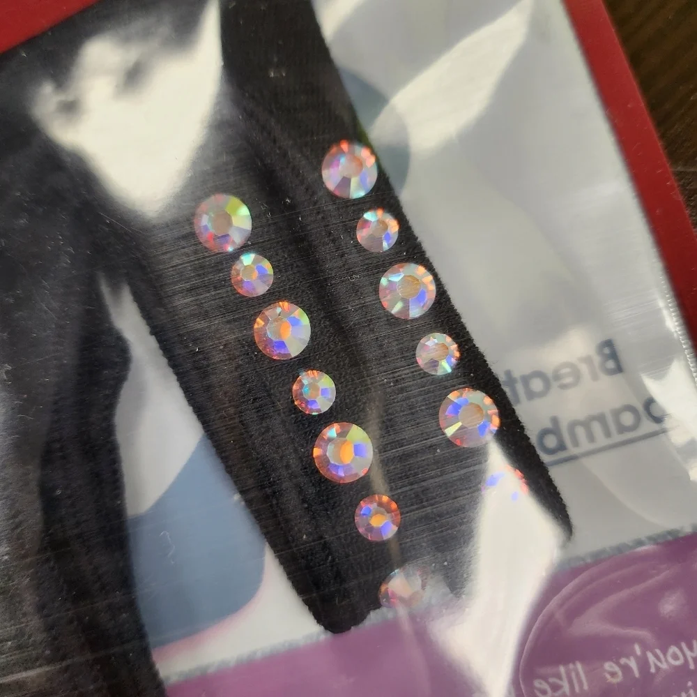 HIDEY SOCKS‎ Swarovski Crystal Embellished No Slip Socks NWT